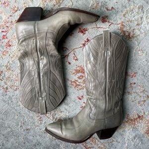 Vintage Dan Post leather boots. The attractive grey leather is lightly sanded.